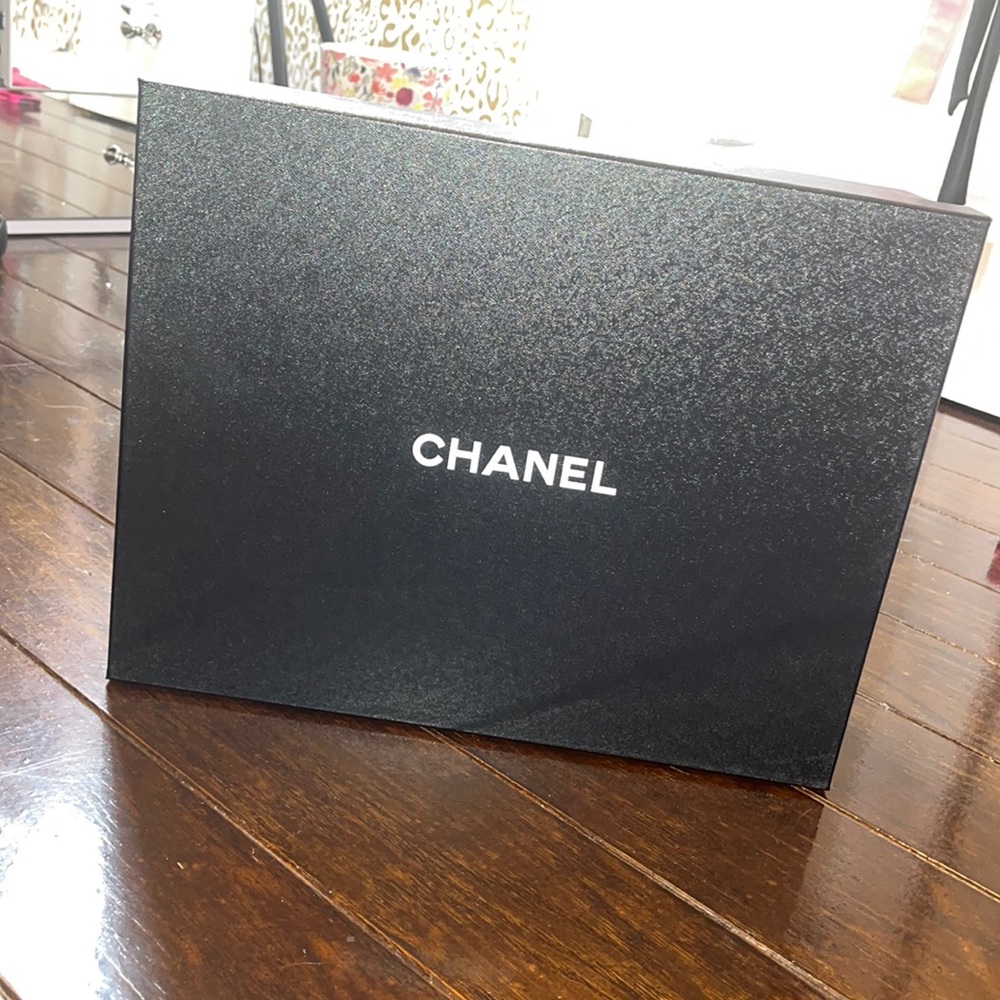 Chanel shoebox with dust bag